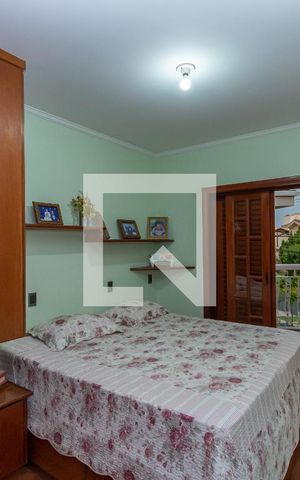 Casa de condomínio à venda com 450m², 4 quartos e 4 vagas Casa de condomínio à venda com 450m², 4 quartos e 4 vagasSuite 3
