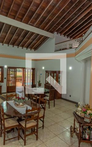 Casa de condomínio à venda com 450m², 4 quartos e 4 vagas Casa de condomínio à venda com 450m², 4 quartos e 4 vagasSala de Estar/Jantar