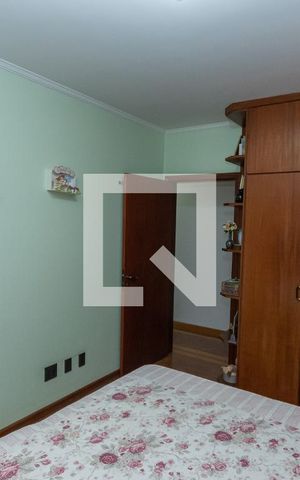 Casa de condomínio à venda com 450m², 4 quartos e 4 vagas Casa de condomínio à venda com 450m², 4 quartos e 4 vagasSuite 3