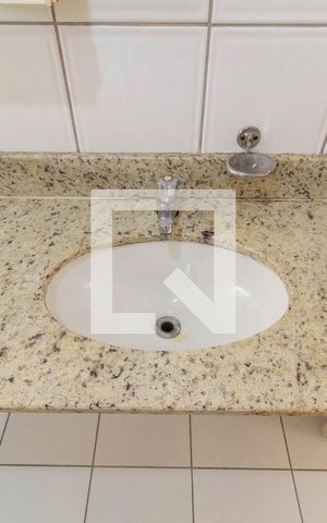 Apartamento à venda com 70m², 2 quartos e sem vaga Apartamento à venda com 70m², 2 quartos e sem vagaBanheiro