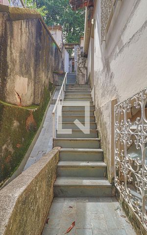 Casa à venda com 260m², 3 quartos e 1 vagaAcesso Casa dos Fundos