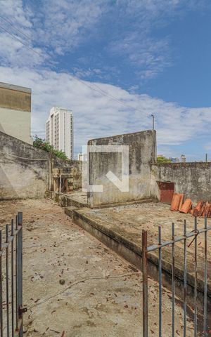 Casa à venda com 260m², 3 quartos e 1 vagaCasa dos Fundos 