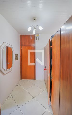 Casa à venda com 380m², 3 quartos e 2 vagasCloset