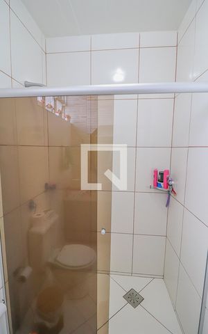 Casa à venda com 380m², 3 quartos e 2 vagasBanheiro
