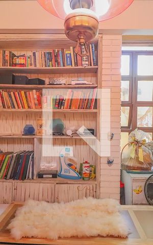 Casa à venda com 380m², 3 quartos e 2 vagasEscritório