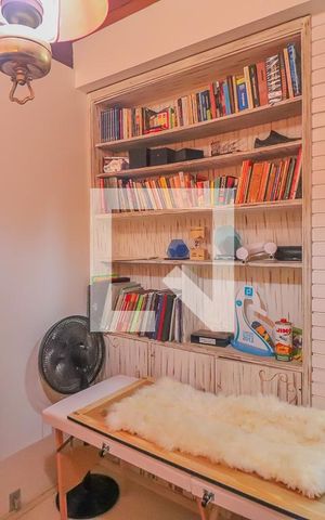 Casa à venda com 380m², 3 quartos e 2 vagasEscritório