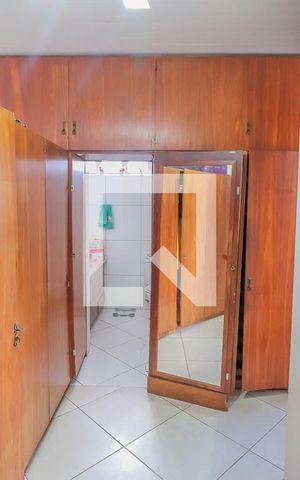 Casa à venda com 380m², 3 quartos e 2 vagasCloset