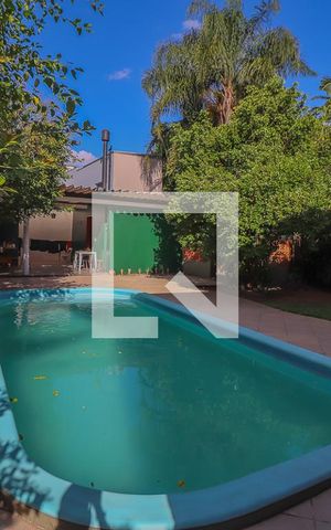 Casa à venda com 380m², 3 quartos e 2 vagasPiscina