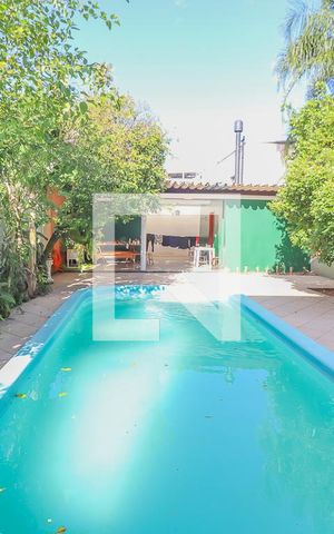 Casa à venda com 380m², 3 quartos e 2 vagasPiscina