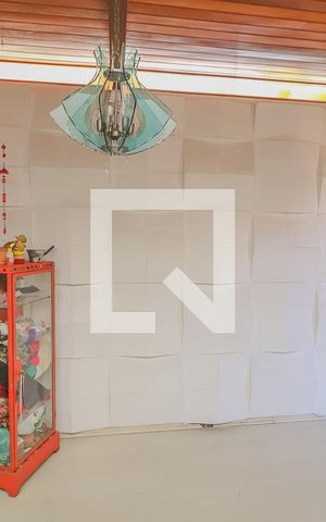 Casa à venda com 380m², 3 quartos e 2 vagasSala