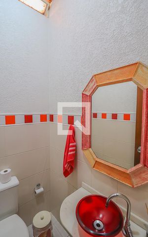 Casa à venda com 380m², 3 quartos e 2 vagasLavabo
