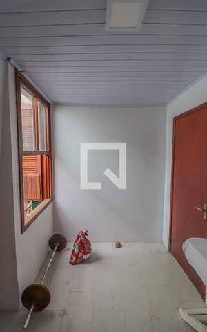 Casa à venda com 380m², 3 quartos e 2 vagasQuarto 