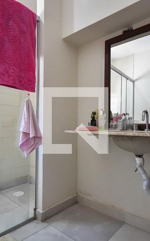 Casa à venda com 750m², 4 quartos e 5 vagas Casa à venda com 750m², 4 quartos e 5 vagasBanheiro suíte 3