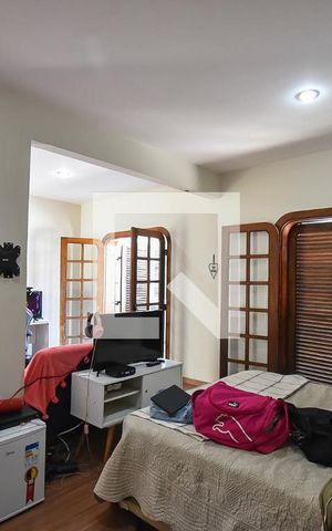 Casa à venda com 750m², 4 quartos e 5 vagas Casa à venda com 750m², 4 quartos e 5 vagasSuíte 3