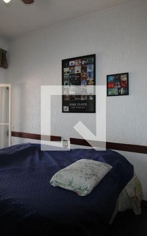 Casa à venda com 300m², 2 quartos e 2 vagasSala