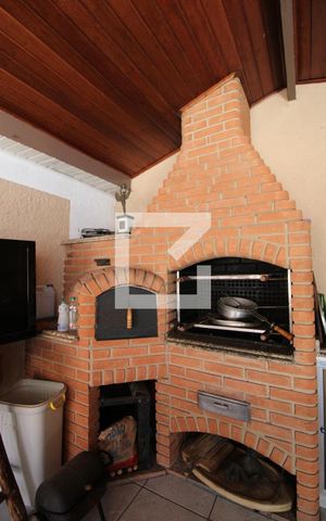 Casa à venda com 300m², 2 quartos e 2 vagas Varanda Gourmet