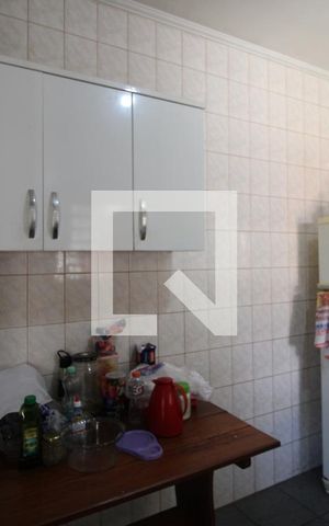 Casa à venda com 300m², 2 quartos e 2 vagasEdícula - Cozinha