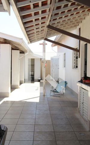 Casa à venda com 300m², 2 quartos e 2 vagasVista do Quarto 2