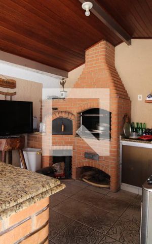 Casa à venda com 300m², 2 quartos e 2 vagas Varanda Gourmet