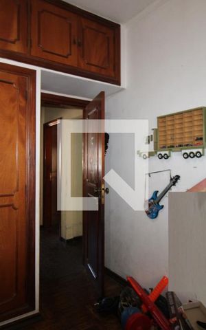 Casa à venda com 300m², 2 quartos e 2 vagasQuarto 2