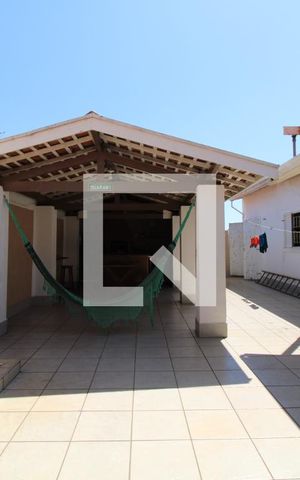 Casa à venda com 300m², 2 quartos e 2 vagasVista do Quarto 1 (suíte) - Closet