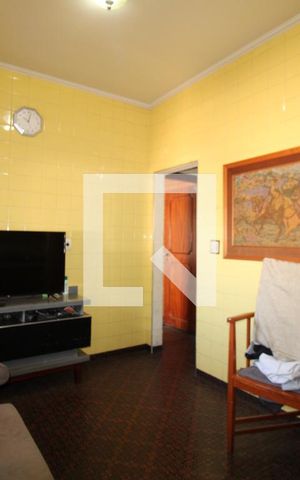 Casa à venda com 300m², 2 quartos e 2 vagasCozinha
