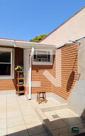 Casa à venda com 300m², 2 quartos e 2 vagasQuintal