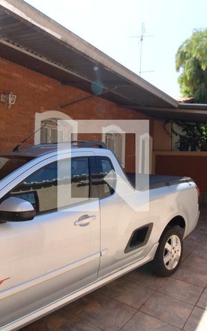 Casa à venda com 300m², 2 quartos e 2 vagasGaragem