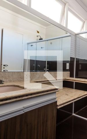 Apartamento à venda com 670m², 6 quartos e 6 vagas Apartamento à venda com 670m², 6 quartos e 6 vagasBanheiro da Suíte 3