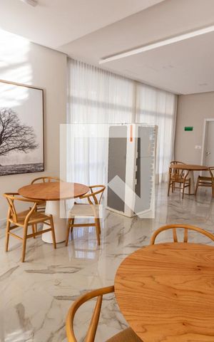 Apartamento à venda com 45m², 2 quartos e 1 vaga Apartamento à venda com 45m², 2 quartos e 1 vagaÁrea comum - Salão de festas