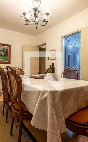 Casa à venda com 280m², 3 quartos e 2 vagas Casa à venda com 280m², 3 quartos e 2 vagasSala de Jantar