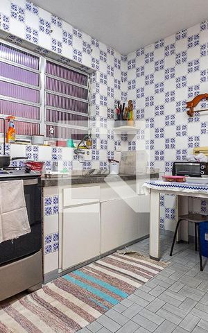 Casa à venda com 280m², 3 quartos e 2 vagas Casa à venda com 280m², 3 quartos e 2 vagasCozinha