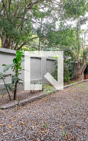 Casa à venda com 280m², 3 quartos e 2 vagas Casa à venda com 280m², 3 quartos e 2 vagasQuintal