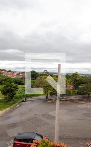 Casa à venda com 350m², 5 quartos e 8 vagas Casa à venda com 350m², 5 quartos e 8 vagasVista da Sacada da Sala íntima
