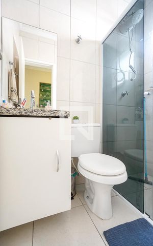 Apartamento à venda com 115m², 3 quartos e 2 vagas Apartamento à venda com 115m², 3 quartos e 2 vagasBanheiro da suíte 01