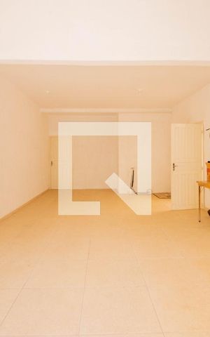 Casa à venda com 234m², 4 quartos e 2 vagas Casa à venda com 234m², 4 quartos e 2 vagasGaragem
