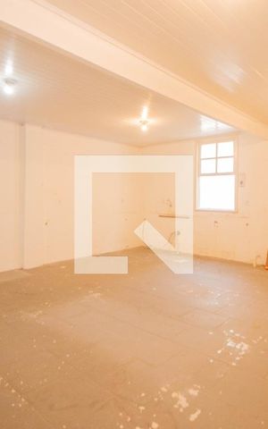 Casa à venda com 234m², 4 quartos e 2 vagas Casa à venda com 234m², 4 quartos e 2 vagasSala e Cozinha