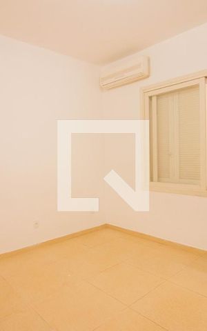 Casa à venda com 234m², 4 quartos e 2 vagas Casa à venda com 234m², 4 quartos e 2 vagasQuarto 1
