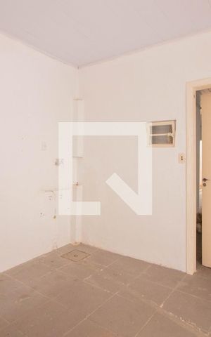 Casa à venda com 234m², 4 quartos e 2 vagas Casa à venda com 234m², 4 quartos e 2 vagasÁrea de Serviço