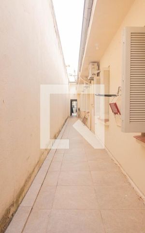 Casa à venda com 234m², 4 quartos e 2 vagas Casa à venda com 234m², 4 quartos e 2 vagasPátio Lateral