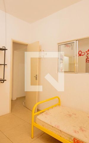 Casa à venda com 234m², 4 quartos e 2 vagas Casa à venda com 234m², 4 quartos e 2 vagasQuarto 4