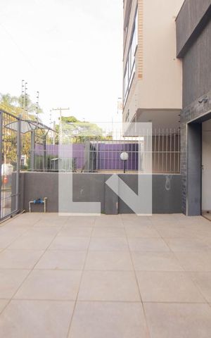 Casa à venda com 234m², 4 quartos e 2 vagas Casa à venda com 234m², 4 quartos e 2 vagasPátio Frente