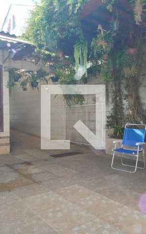 Casa à venda com 170m², 4 quartos e 6 vagasPátio 