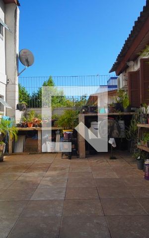 Casa à venda com 170m², 4 quartos e 6 vagasPátio 