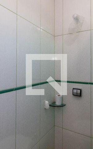 Casa para alugar com 240m², 3 quartos e 4 vagas Casa para alugar com 240m², 3 quartos e 4 vagasBanheiro da Suíte