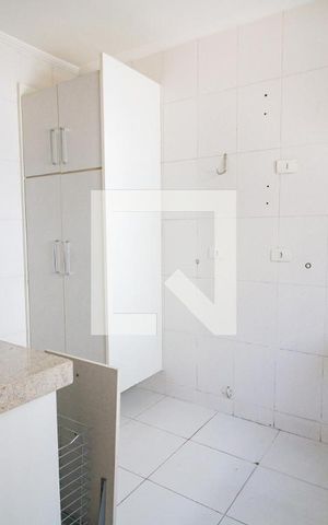 Casa de condomínio à venda com 160m², 3 quartos e 2 vagasarea de serviço