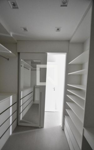 Apartamento para alugar com 115m², 3 quartos e 2 vagasCloset 