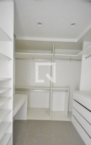 Apartamento para alugar com 115m², 3 quartos e 2 vagasCloset 