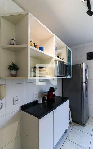Apartamento à venda com 54m², 2 quartos e 1 vaga Apartamento à venda com 54m², 2 quartos e 1 vagaCozinha