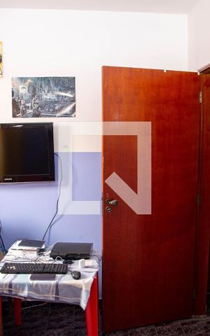 Casa à venda com 188m², 4 quartos e 2 vagas Casa à venda com 188m², 4 quartos e 2 vagasQuarto 1